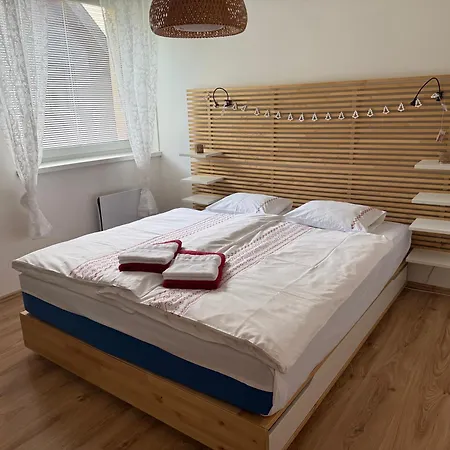 štýlový V Srdci Donovalov